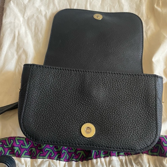 SOLD Tory Burch black crossbody bag - Picture 7 of 11
